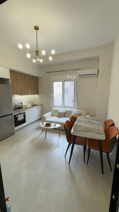 New Center Apartment Near Metro أثينا المظهر الخارجي الصورة
