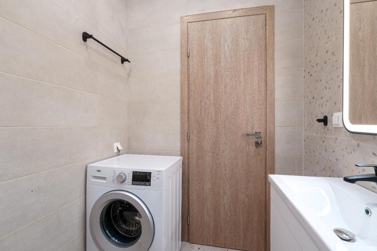 New Center Apartment Near Metro أثينا المظهر الخارجي الصورة