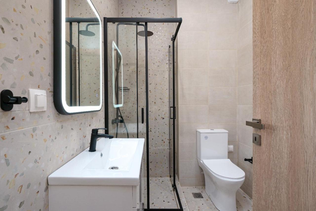 New Center Apartment Near Metro أثينا المظهر الخارجي الصورة